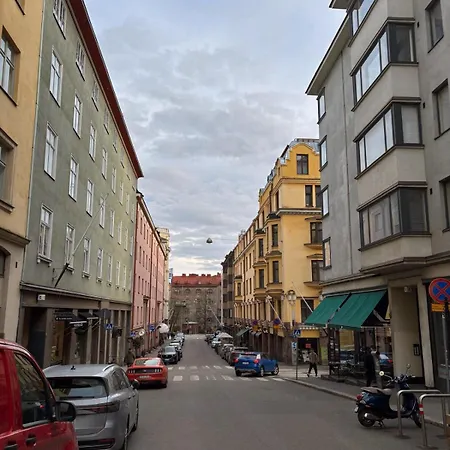 Luxury 3-bedroom On Beautiful Street Of * Helsingfors